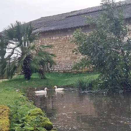 Appartement Au Calme Pour 2 Adultes Et 1 Enfant Saint-Germain-du-Seudre